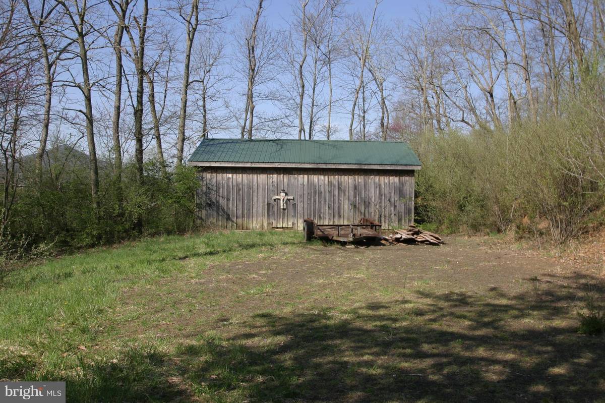 Burnt Cabins, PA 17215,0 DECORUM