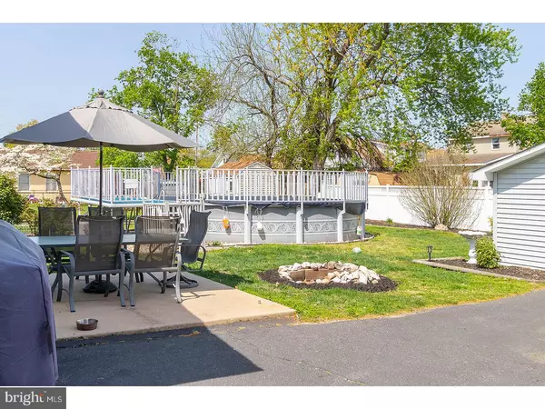 Gibbstown, NJ 08027,32 OAK ST