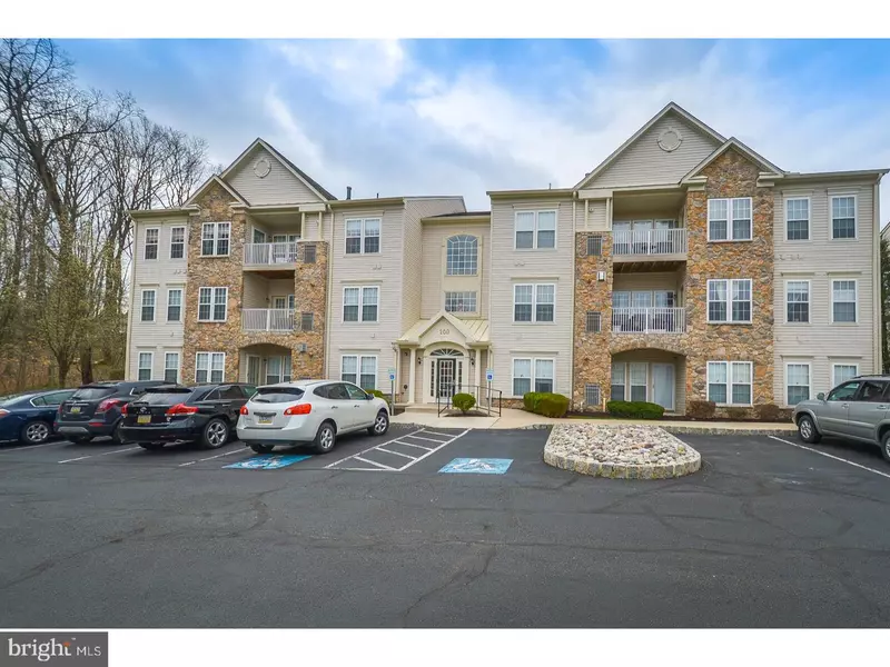 200 FIDDLELEAF LN #302, Warrington, PA 18976