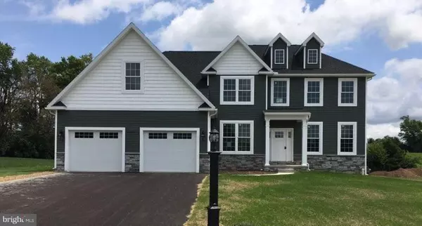 1258 DIVINITY DR, Greencastle, PA 17225