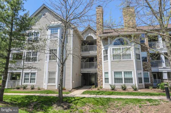 5632 WILLOUGHBY NEWTON DR #33, Centreville, VA 20120