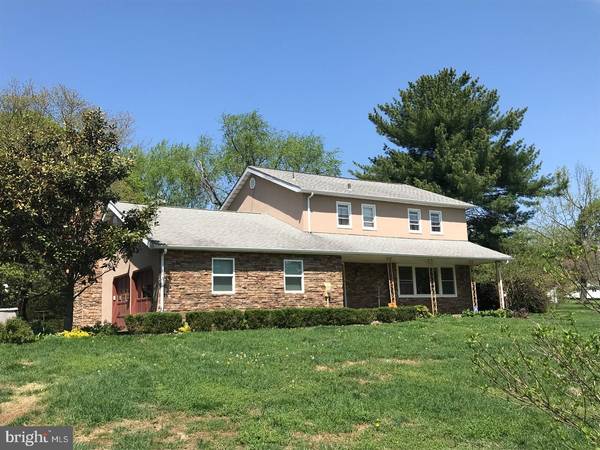 7 SCHENK PL, Robbinsville, NJ 08691