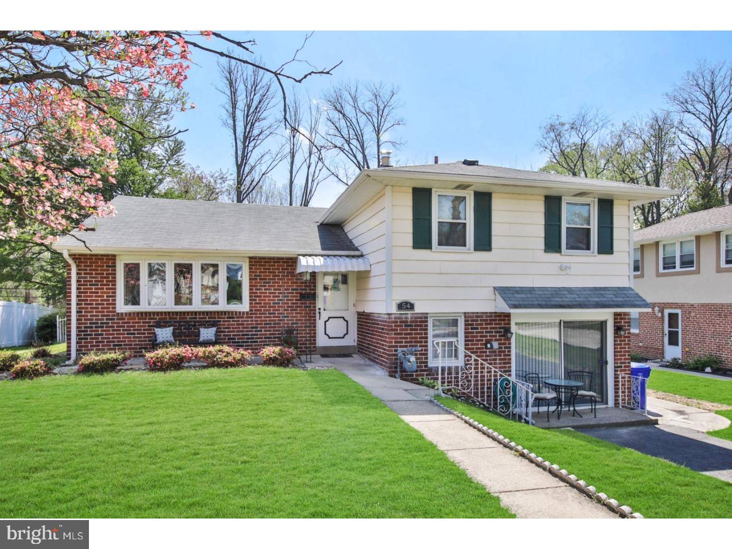 54 BONCOUER RD, Cheltenham, PA 19012