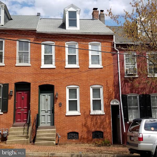 121 N CHARLOTTE ST, Lancaster, PA 17603