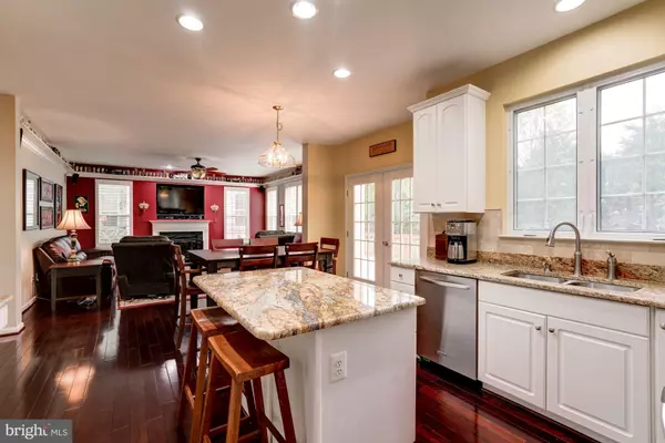 Chantilly, VA 20152,43329 BURKE DALE ST