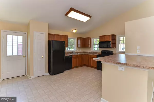 Colonial Beach, VA 22443,153 9TH ST