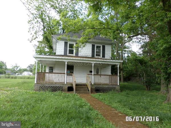 236 N SOMERSET AVE, Crisfield, MD 21817