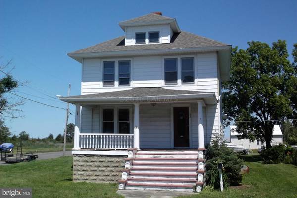 52 MARYLAND AVE, Crisfield, MD 21817