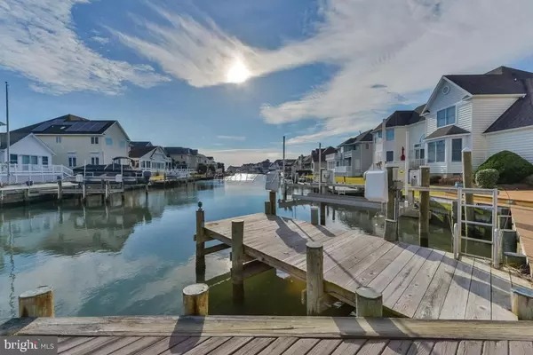 Ocean Pines, MD 21811,24 ALTON PT