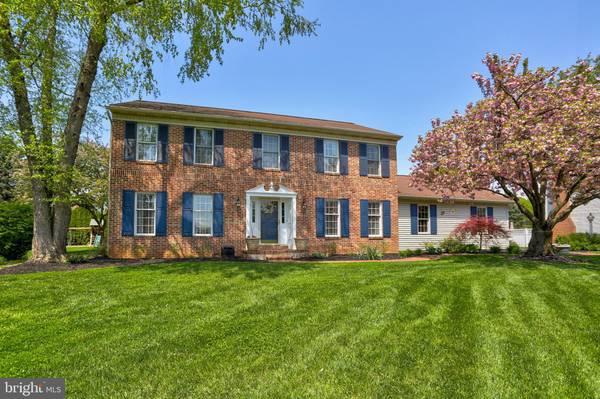 571 WHEATFIELD DR, Lititz, PA 17543