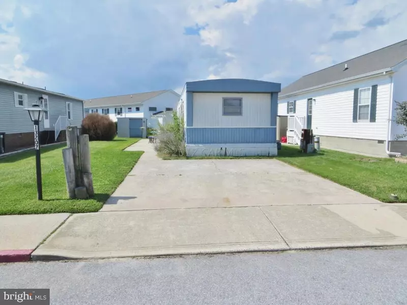 13207 PEACHTREE RD, Ocean City, MD 21842