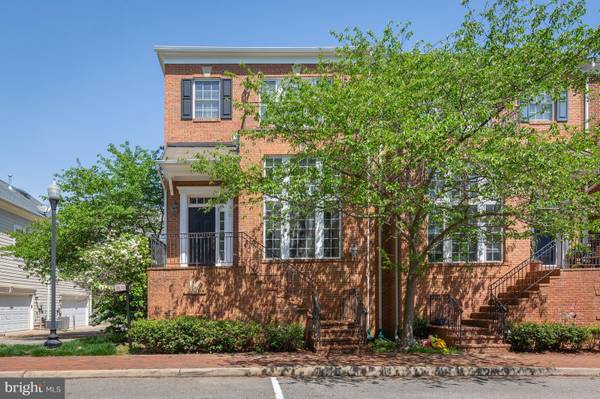 710 VESTAL ST, Woodbridge, VA 22191