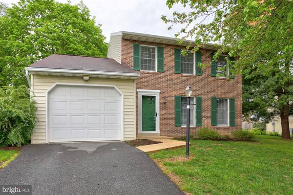 2279 BOB WHITE LN, Lancaster, PA 17601