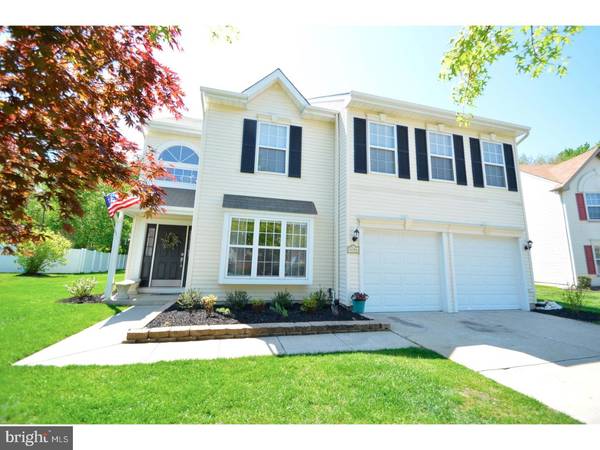 19 VASSAR RD, Mount Laurel, NJ 08054