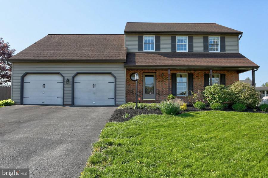 52 GERALD DR, Elizabethtown, PA 17022