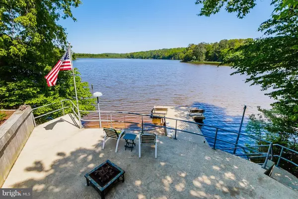 Warsaw, VA 22572,827 REISINGERS RD