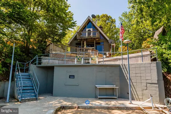 Warsaw, VA 22572,827 REISINGERS RD