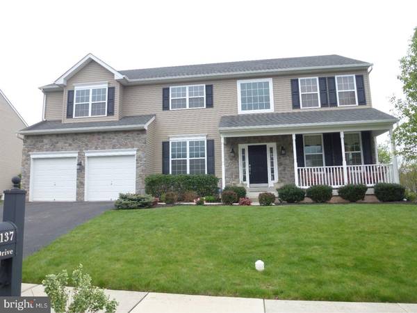 137 OAK CREEK DR, Royersford, PA 19468