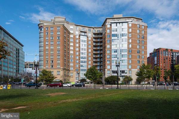 555 MASSACHUSETTS AVE NW #913, Washington, DC 20001