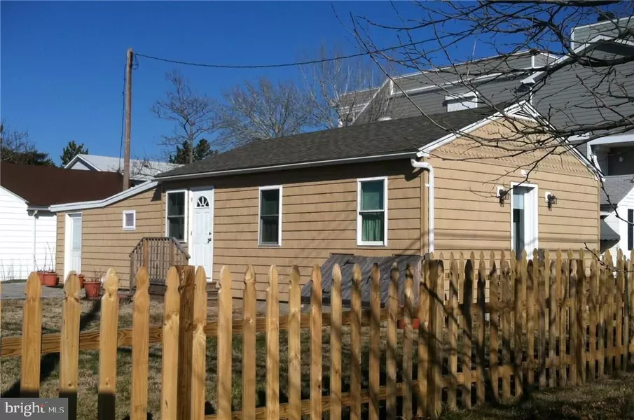 35 RODNEY AVE, Dewey Beach, DE 19971