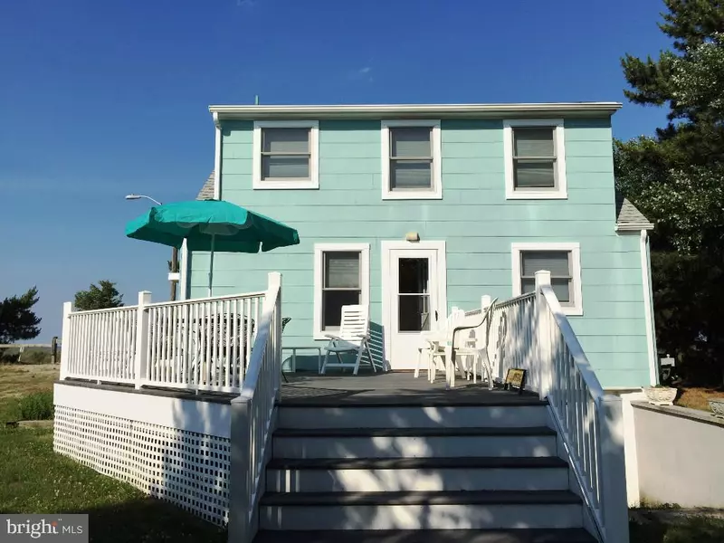 455 BAY AVE, Slaughter Beach, DE 19963