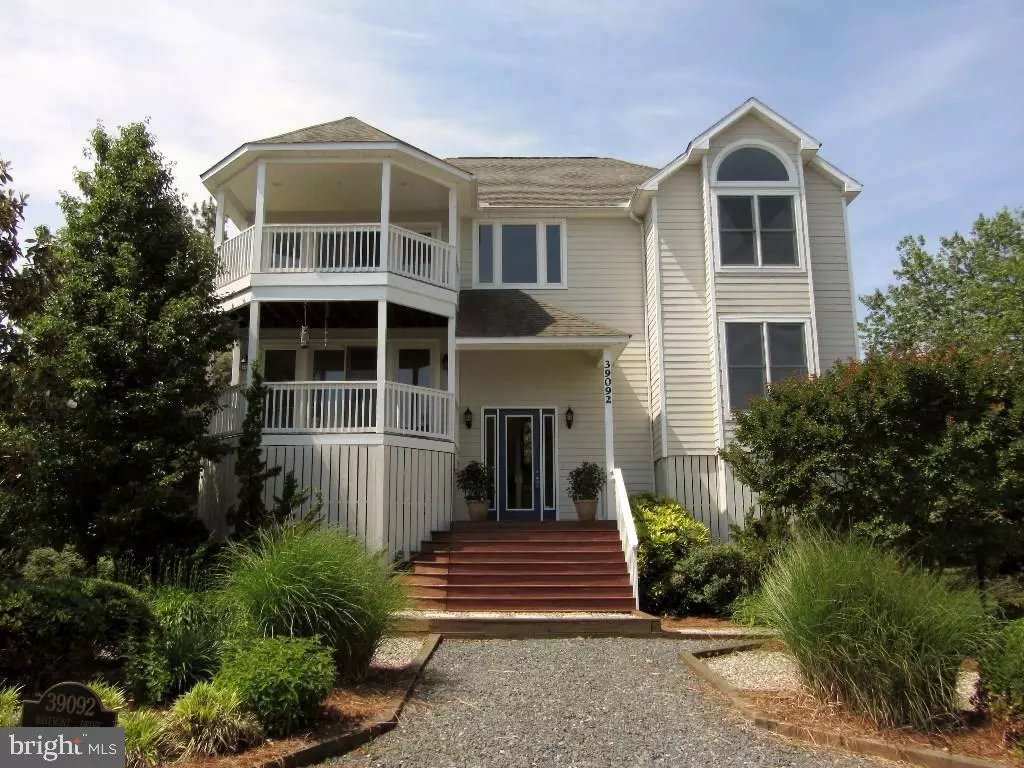 Ocean View, DE 19970,39092 BAYFRONT DR