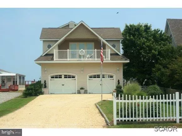 555 BAY AVE, Slaughter Beach, DE 19963