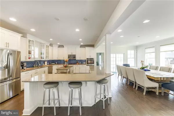 Dewey Beach, DE 19971,110 RODNEY AVE