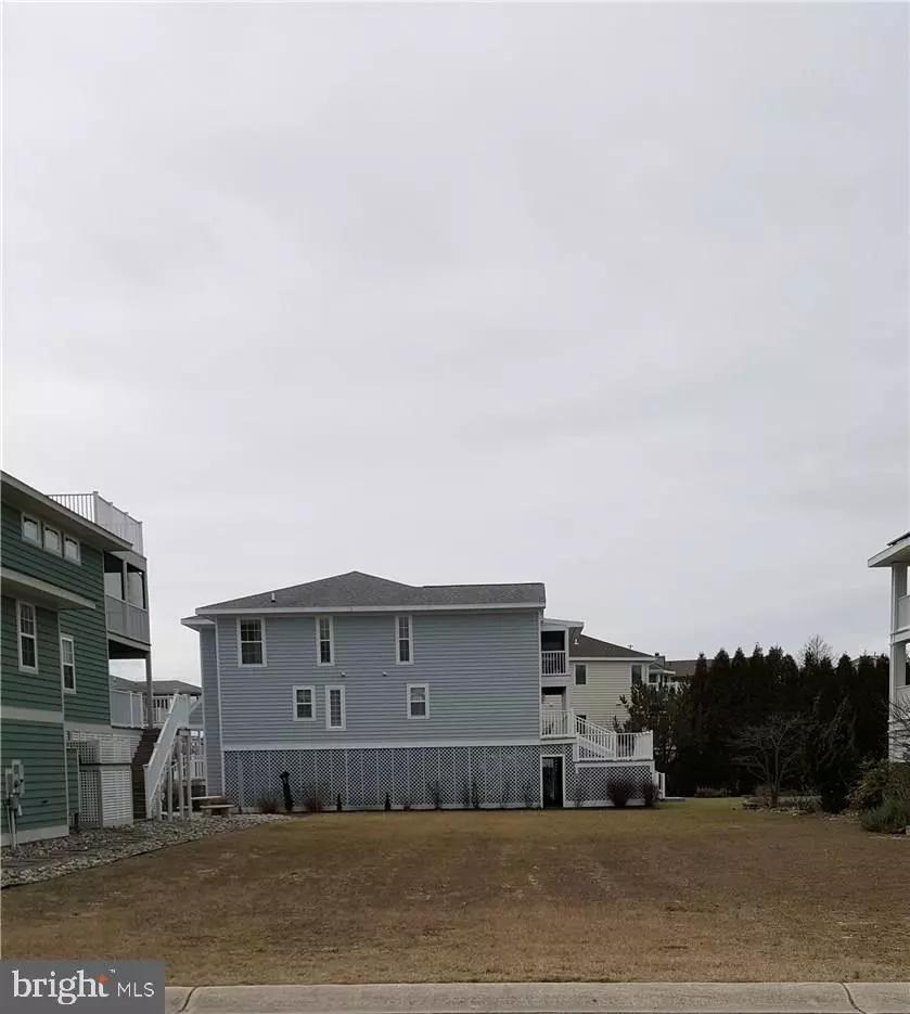 Lewes, DE 19958,521 E CAPE SHORES DR #28