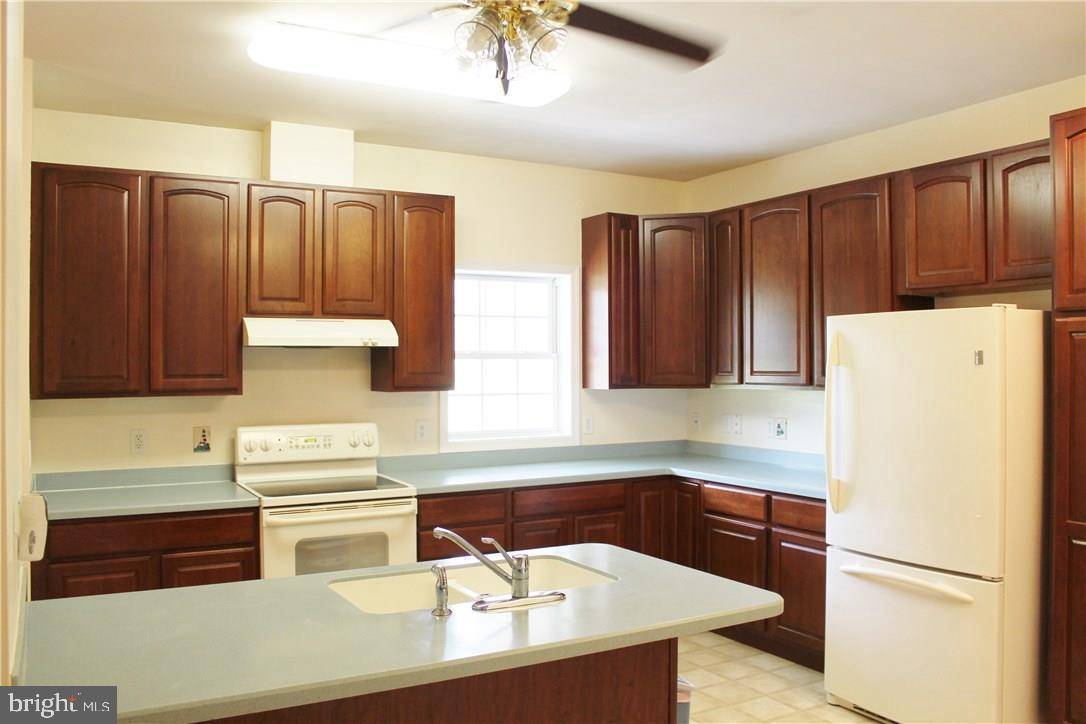 Ellendale, DE 19941,18238 FLEATOWN RD