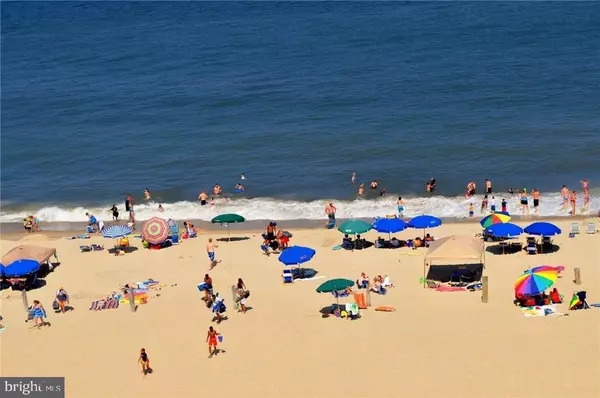 Rehoboth Beach, DE 19971,307 S BOARDWALK #807