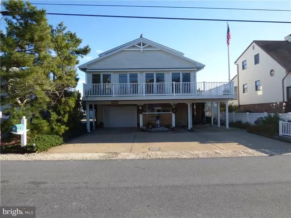 Fenwick Island, DE 19944,52 MADISON AVE