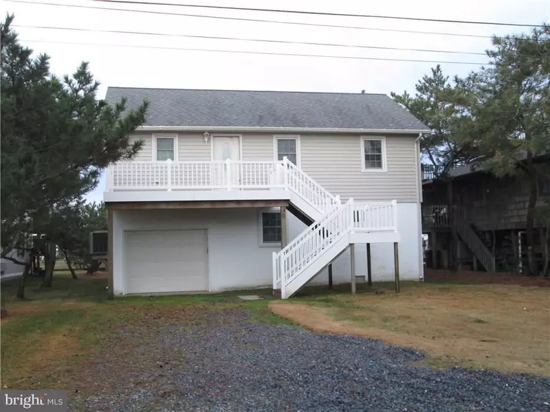 8 W CANNON ST, Fenwick Island, DE 19944