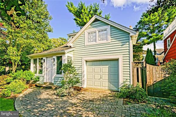 24 SUSSEX ST, Rehoboth Beach, DE 19971