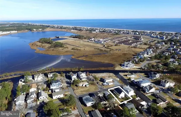 Bethany Beach, DE 19930,614 7TH ST