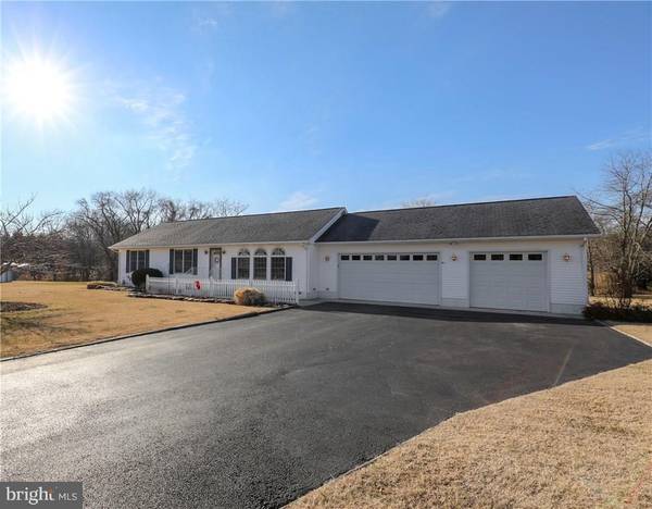 30988 HOLTS LANDING RD, Dagsboro, DE 19939