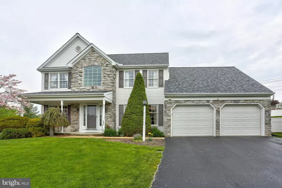 52 BROOKVIEW DR, Lititz, PA 17543