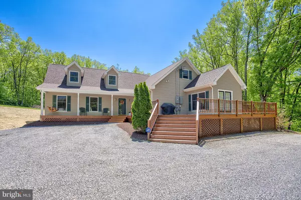 322 PINE GROVE RD, Bluemont, VA 20135