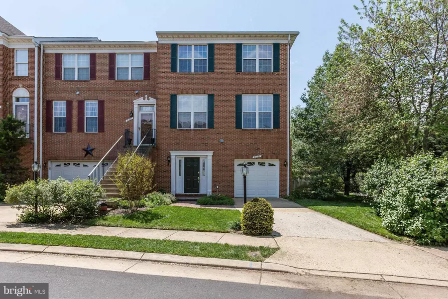 21361 SAWYER SQ, Ashburn, VA 20147