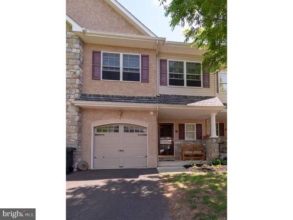 4 COBBLESTONE CIR, Hatboro, PA 19040