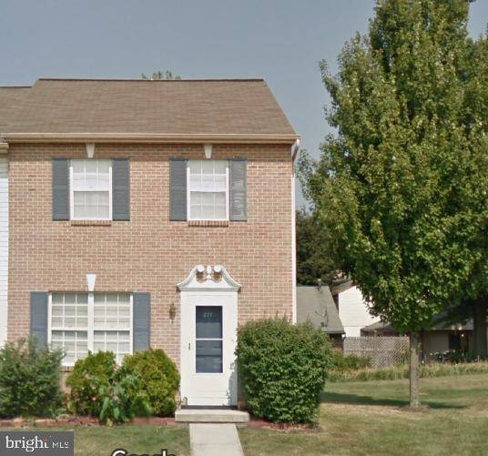 277 GREENLAND DR, Lancaster, PA 17602