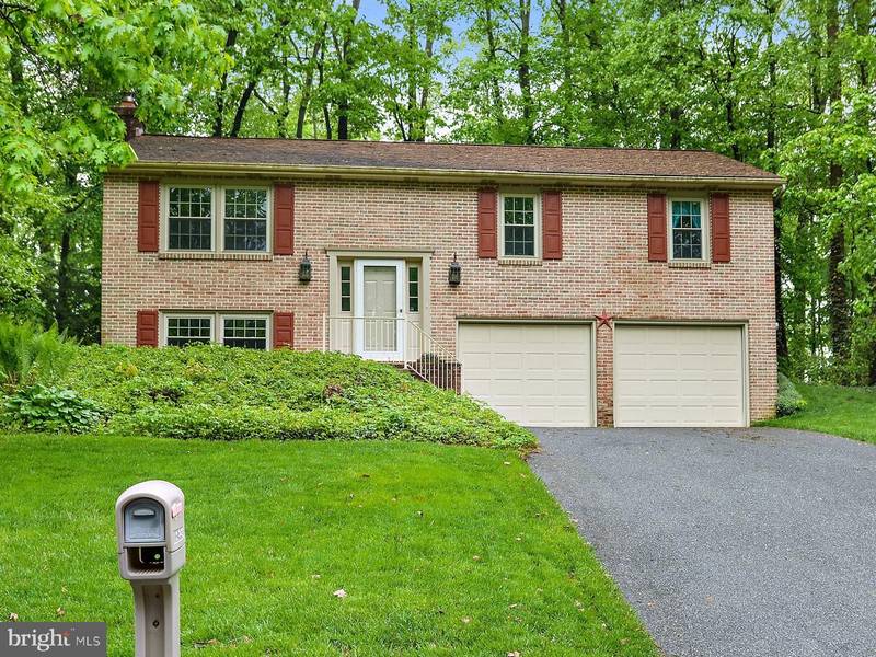 2768 STEVENS SUMMIT DR, Columbia, PA 17512