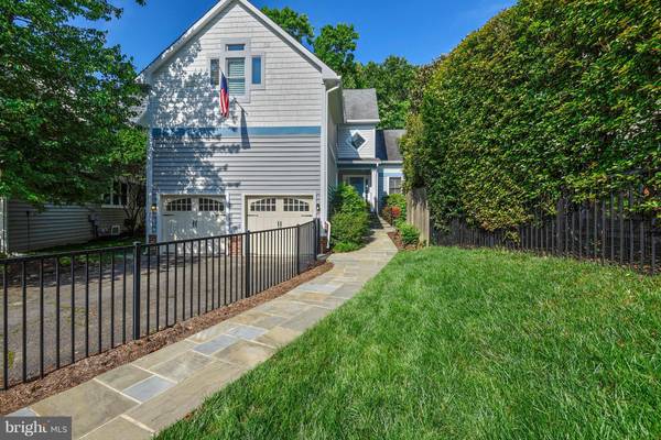 304 TAYLOR ST S, Arlington, VA 22204