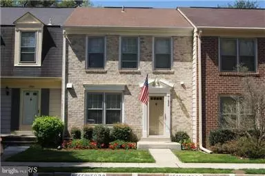 11932 ARTERY DR, Fairfax, VA 22030