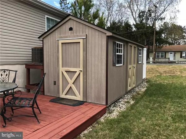 Ocean View, DE 19970,30101 PINECREST DR