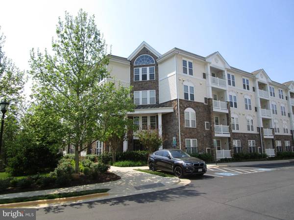 24701 BYRNE MEADOW SQ #109, Aldie, VA 20105