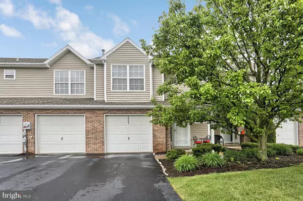 6602 SPRINGFORD TER, Harrisburg, PA 17111