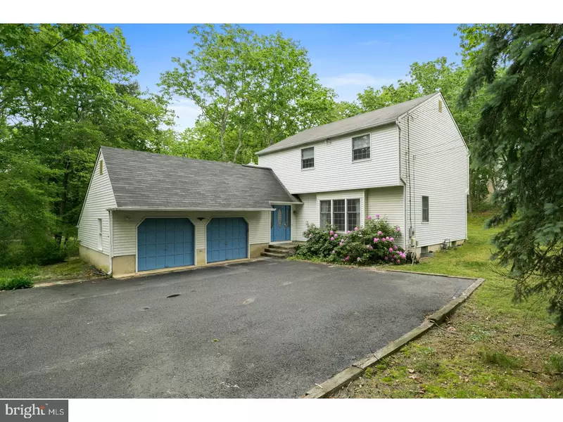 21 HAWTHORNE DR, Medford, NJ 08055