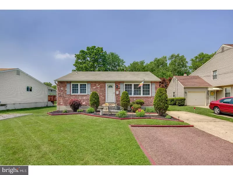 119 W MILL RD, Maple Shade, NJ 08052