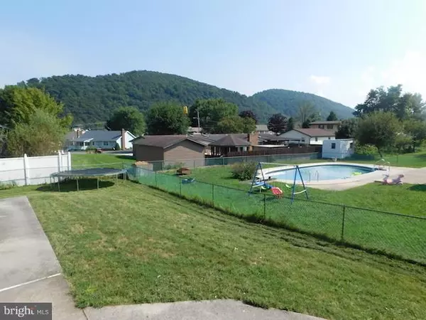 Keyser, WV 26726,1355 LYNMAR ST